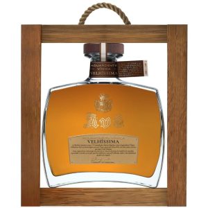 AGUARDENTE AVÔ VÍNICA VELHÍSSIMA C/CAIXA 0,70L