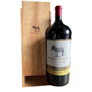 VINHO BURRO VELHO 70% ARAGONEZ+30% TOURIGA NACIONAL RESERVA SIGNATURE 2018 TINTO C/CAIXA 12L